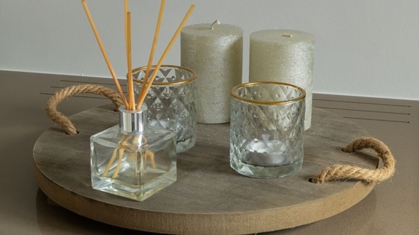 Beneficios de utilizar velas decorativas aromáticas en la casa